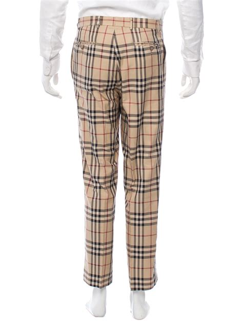 burberry corto uomo|burberry men's pants.